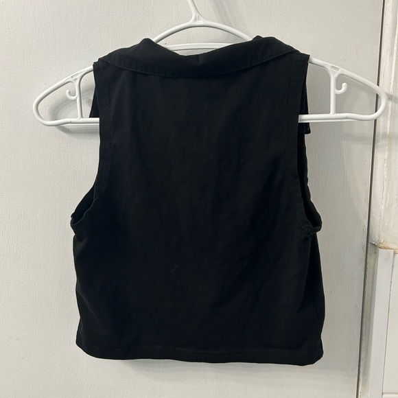 Cropped collared tank in excellent condition - Picture 2 of 2